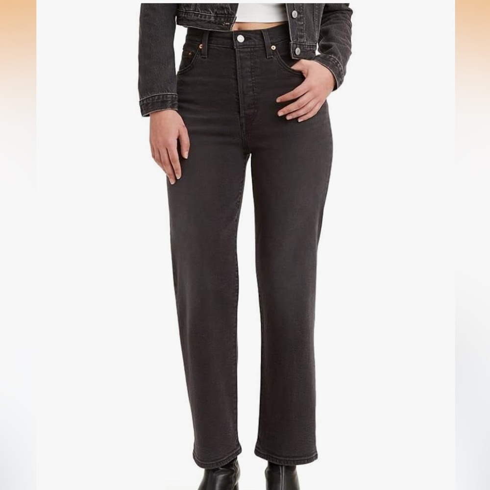 Levi's Ribcage Straight Ankle Jeans